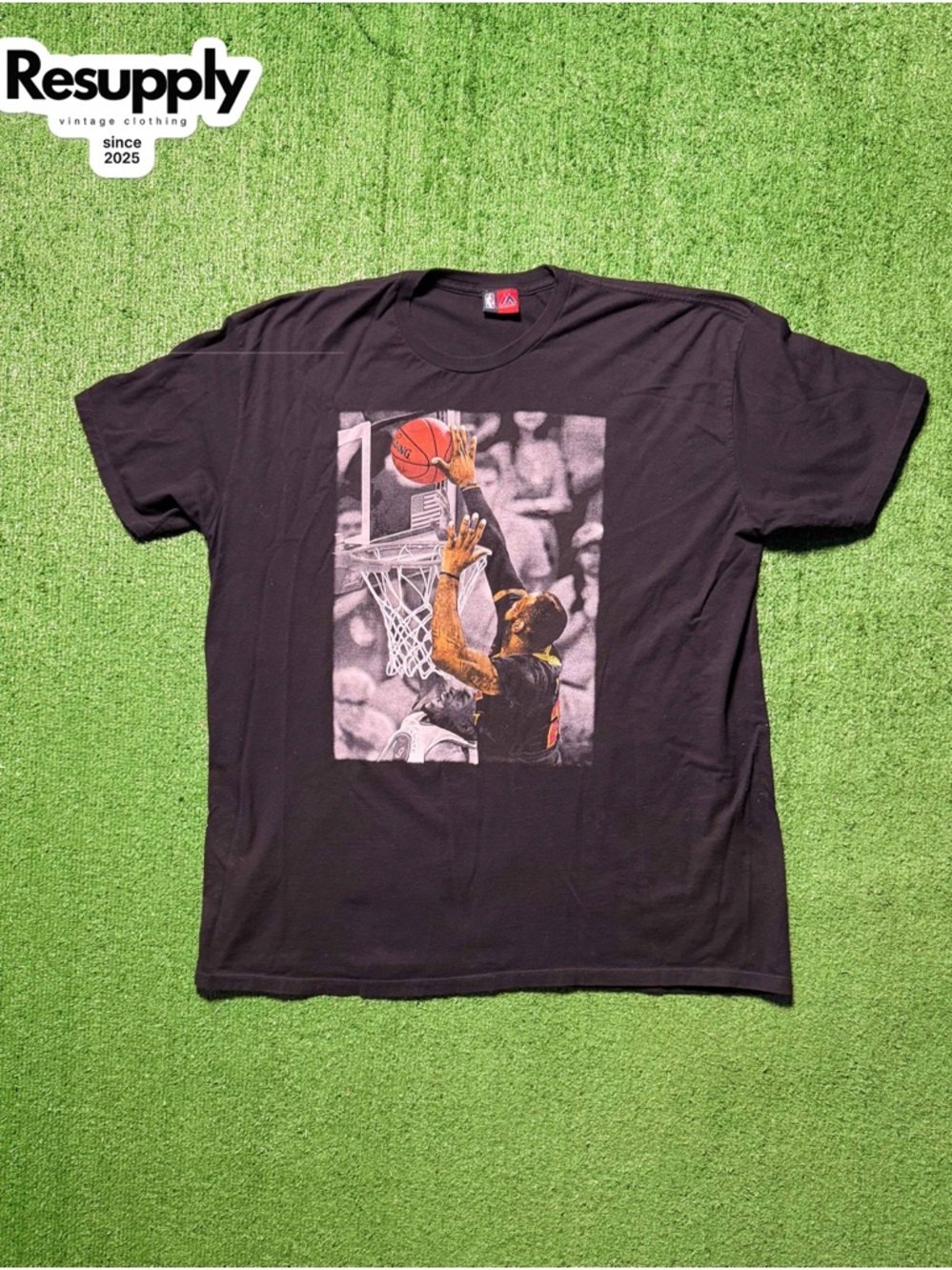 Majestic Lebron James “ The Block” Cavaliers Tee XXL